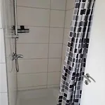 Gaestezimmer Rauw Gemeinschaftbad Und Kueche * St. Vith