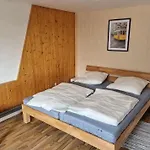 Gaestezimmer Rauw Gemeinschaftbad Und Kueche * St. Vith