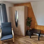 Gaestezimmer Rauw Gemeinschaftbad Und Kueche Camping