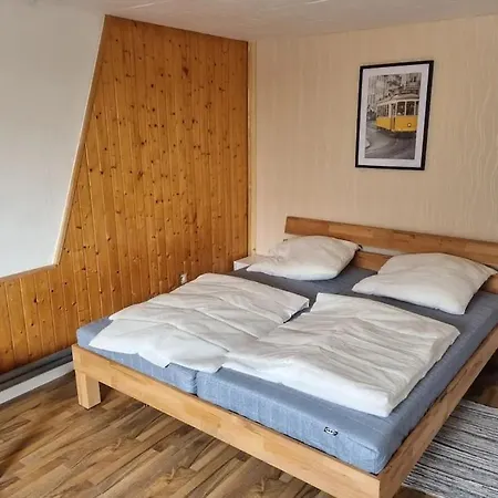 Gaestezimmer Rauw Gemeinschaftbad Und Kueche * سينت فيث