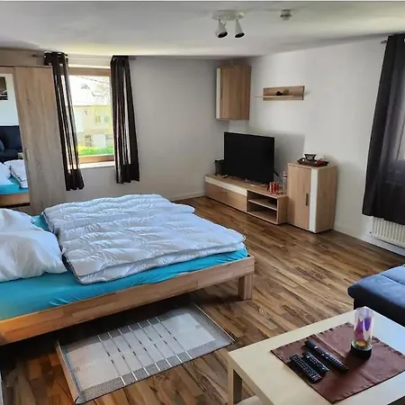 Gaestezimmer Rauw Gemeinschaftbad Und Kueche Campsite St. Vith