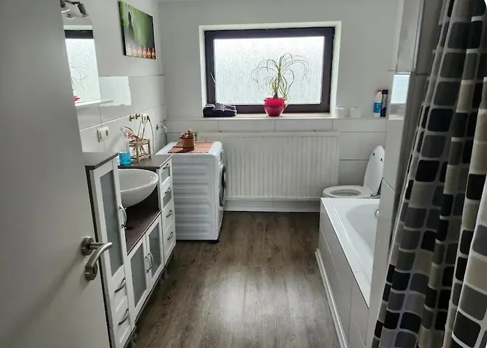 Gaestezimmer Rauw Gemeinschaftbad Und Kueche