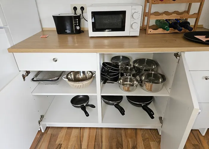 Gaestezimmer Rauw Gemeinschaftbad Und Kueche