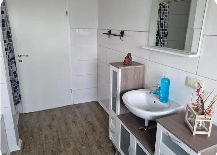 Gaestezimmer Rauw Gemeinschaftbad Und Kueche Campsite *